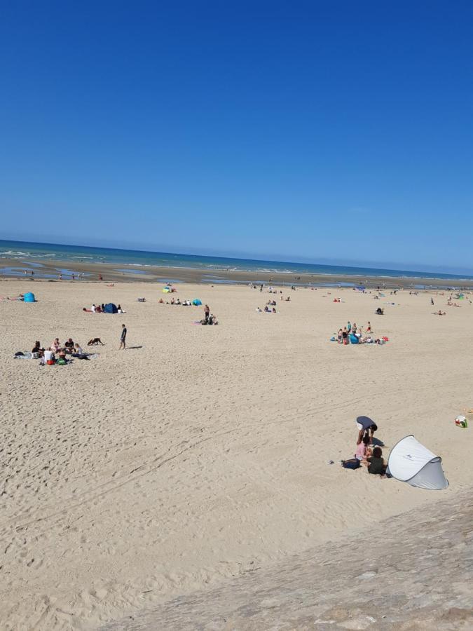 Les Obiones, Vue Laterale Mer, Fort Mahon Plage, Magnifique Studio Cabine 4P, Avec Balcon , Parking Prive Gratuit, Wifi, Classe 2 Etoiles, Exposition Plein Sud En Baie De Somme מראה חיצוני תמונה
