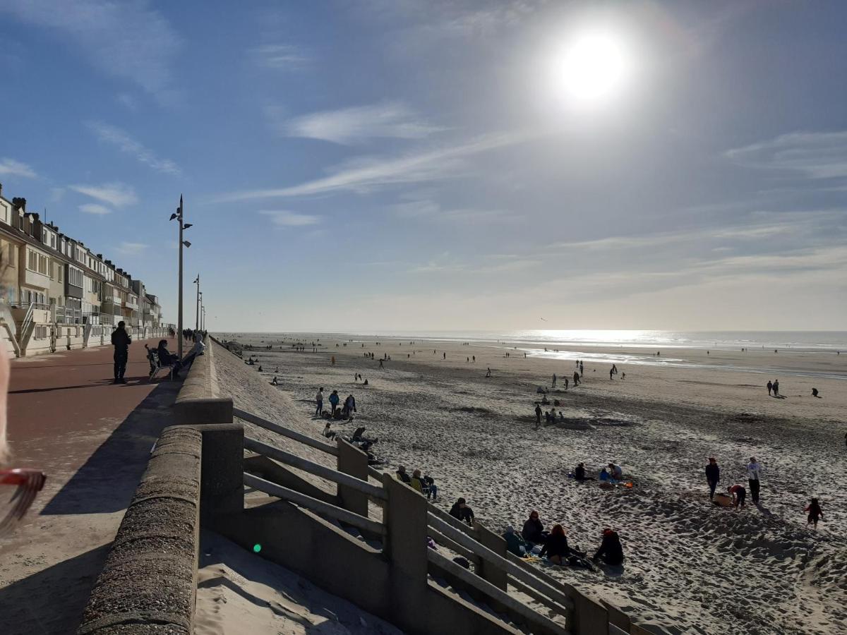 Les Obiones, Vue Laterale Mer, Fort Mahon Plage, Magnifique Studio Cabine 4P, Avec Balcon , Parking Prive Gratuit, Wifi, Classe 2 Etoiles, Exposition Plein Sud En Baie De Somme מראה חיצוני תמונה