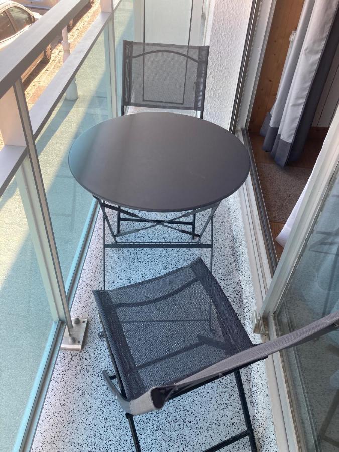 Les Obiones, Vue Laterale Mer, Fort Mahon Plage, Magnifique Studio Cabine 4P, Avec Balcon , Parking Prive Gratuit, Wifi, Classe 2 Etoiles, Exposition Plein Sud En Baie De Somme מראה חיצוני תמונה